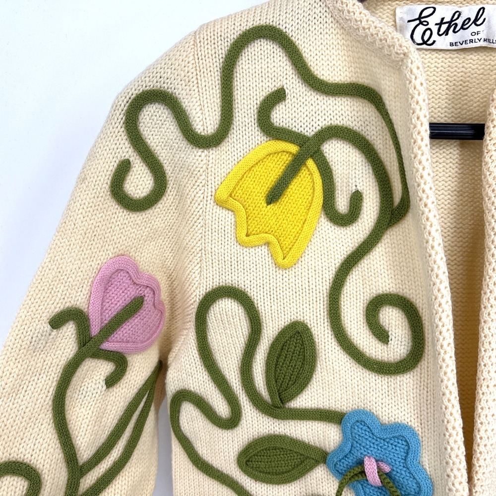 ETHEL OF BEVERLY‎ HILLS Vintage Tulip Floral Embellished Knit Cardigan Sweater - Picture 5 of 12